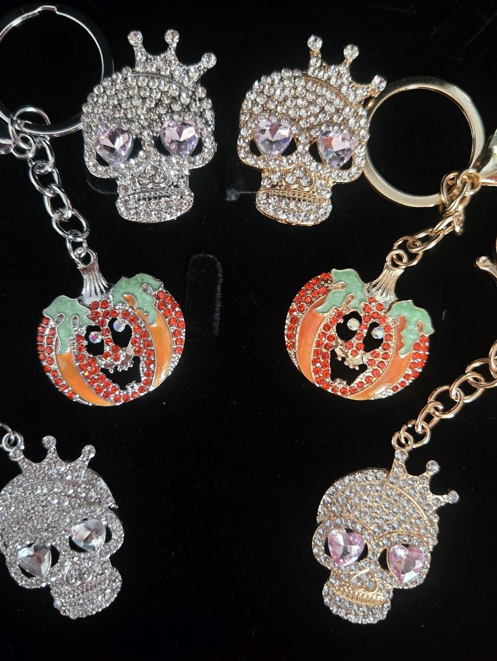🎃3pc BUNDLE-Skulls & Pumpkin BROOCH/Keychains/Bag Charms🎃NWT